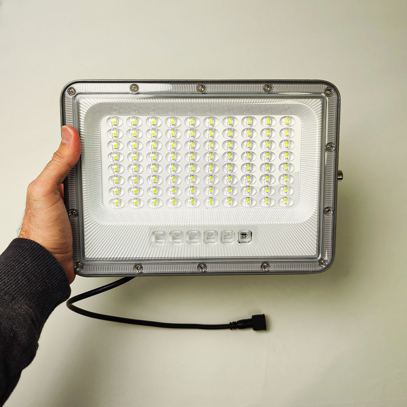 پروژکتور خورشیدی 100 وات مدل 100W کد 801 به همراه پنل خورشیدی