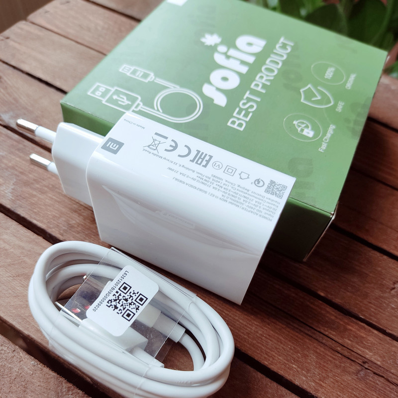 شارژر دیواری شیائومی مدل POCOX3PRO33 به همراه کابل تبدیل USB-C