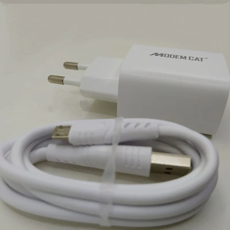شارژر دیواری مودم کت مدل MTC-0010 به همراه کابل تبدیل microUSB