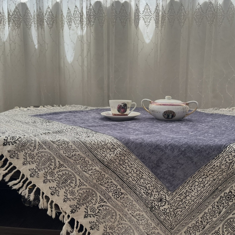 رومیزی مدل ماه سلطان  سایز 100x100 سانتی‌متر