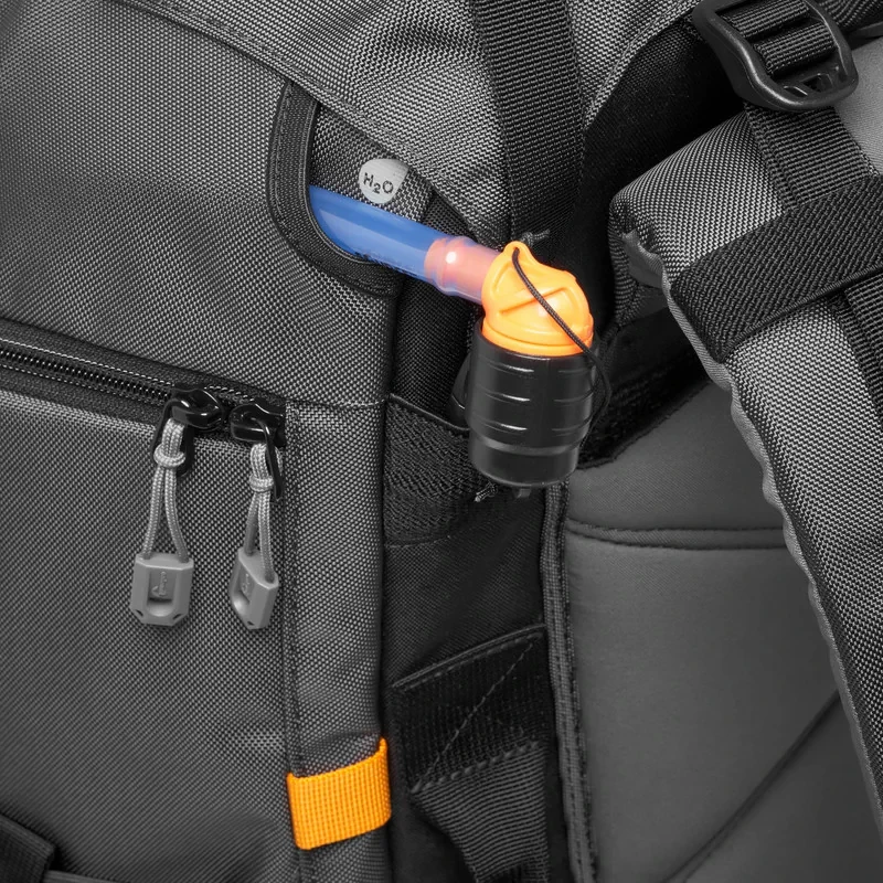 کوله پشتی دوربین لوپرو مدل Pro Trekker BP 550 AW II