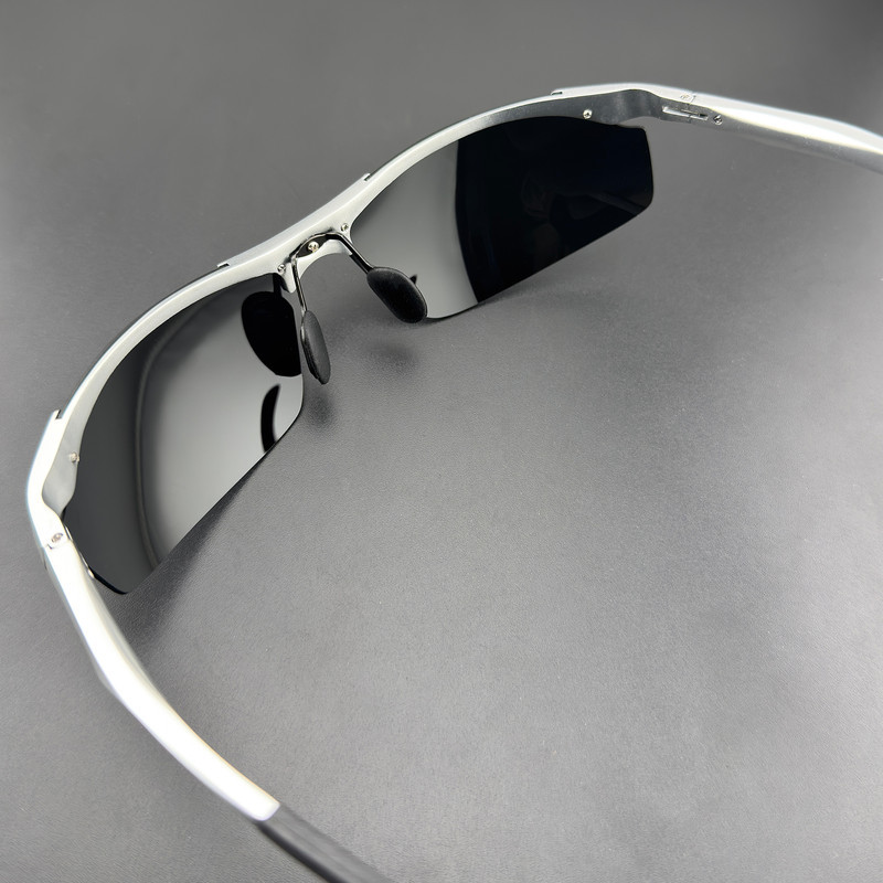 عینک ورزشی مدل 8179 Polarized Metal مناسب برای انواع ورزش‌ها