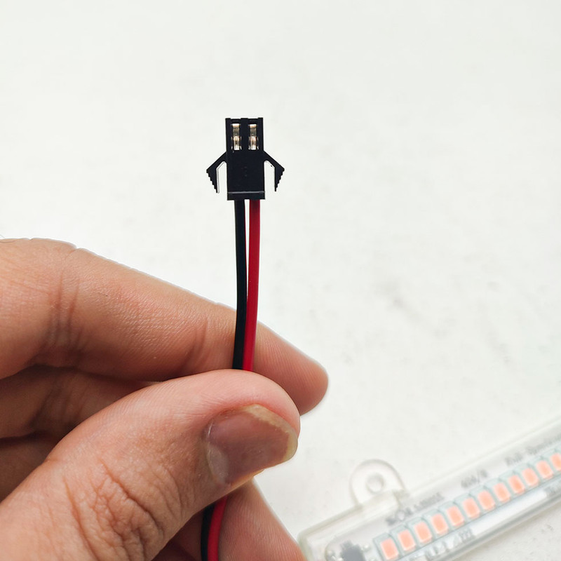 لامپ رشد گیاه 7 وات مدل فول اسپکتروم 220v طرح ریسه ال ای دی بسته 2 عددی