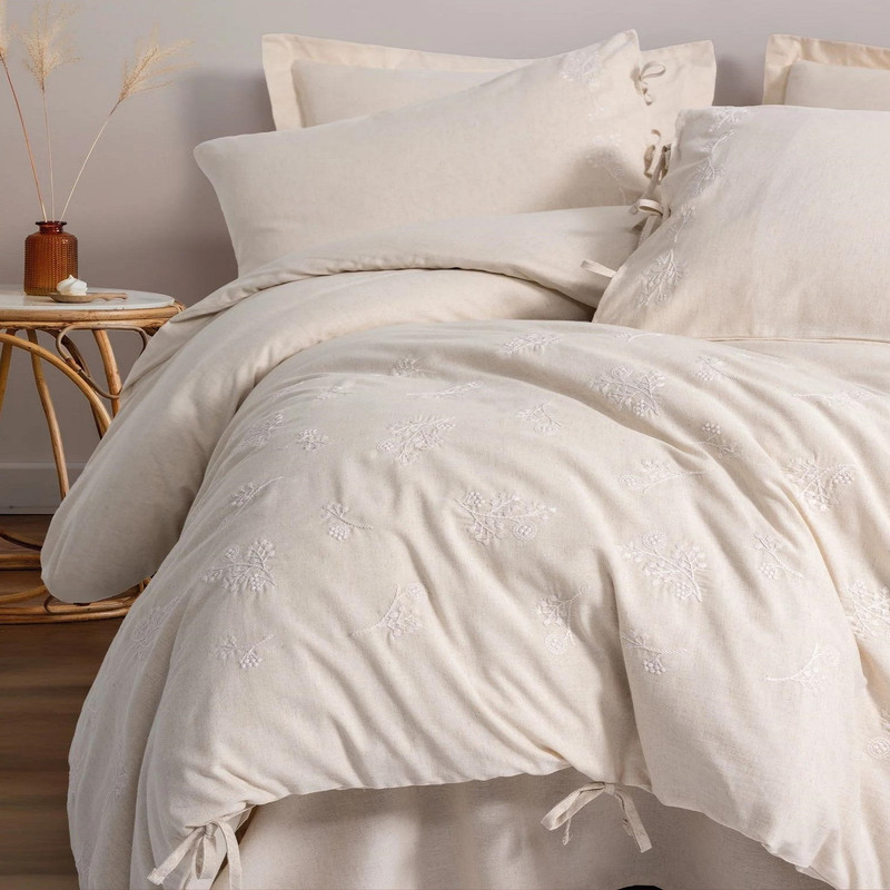 سرویس ملحفه دو نفره 6 تکه کاتن باکس مدل Cotton Keten Esmira Bej