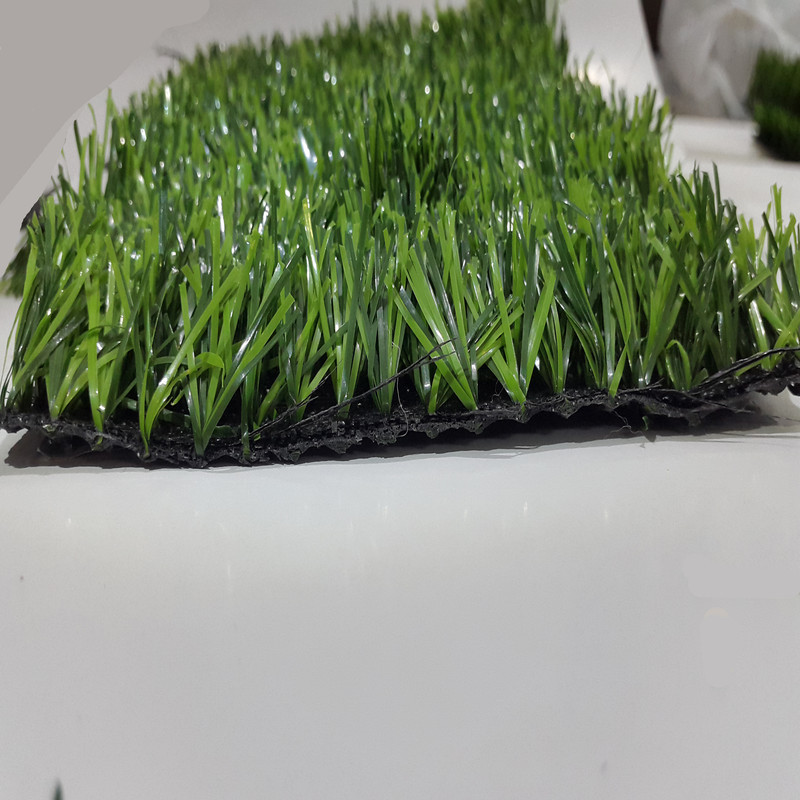 چمن مصنوعی مدل Europe-L سایز 5×2 متر