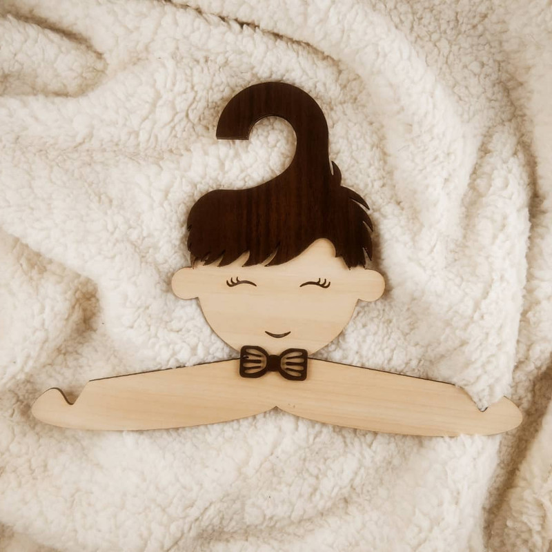 آویز لباس کودک مدل boy101