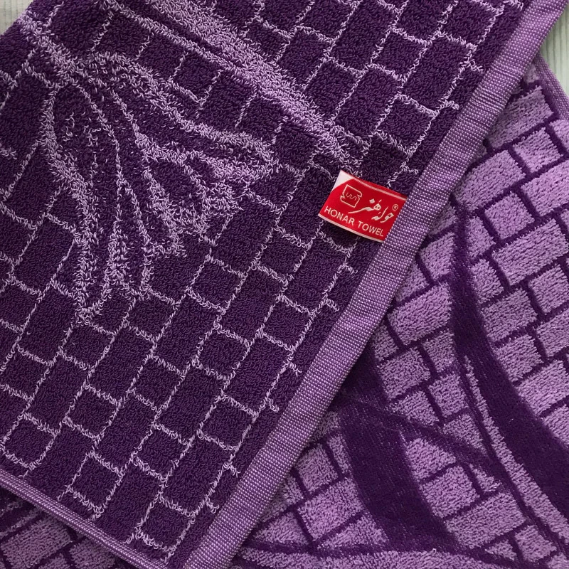 حوله دستی هنر طرح لاله  سایز 75x40 سانتی متر